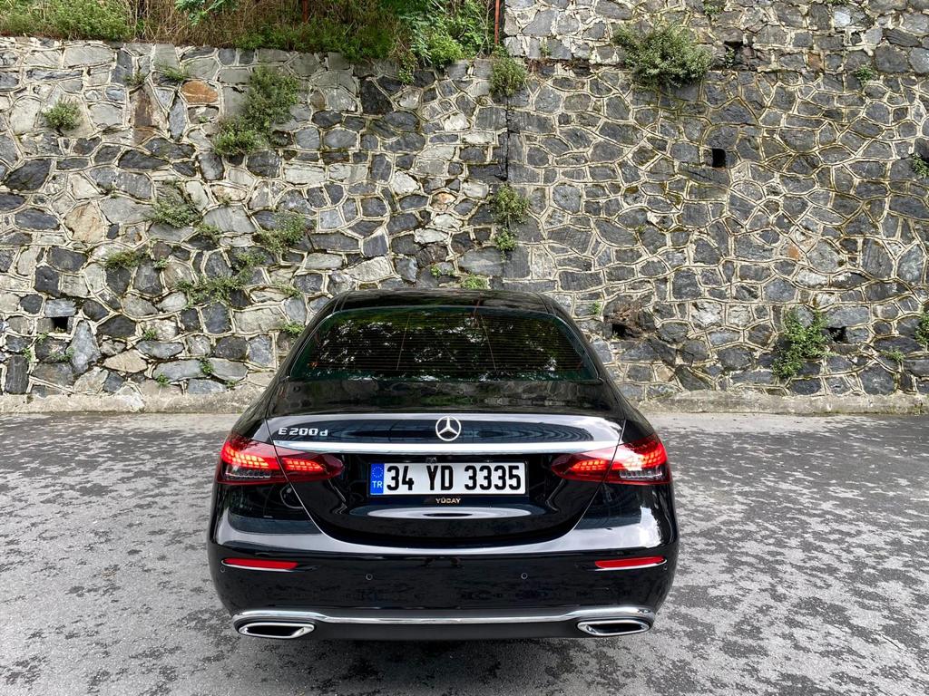Unmatched Comfort: Mercedes E-Class Rental Benefits